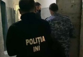 Business moldovenesc. Un deținut a cerut de la o femeie bani pentru a nu publica anumite fotografii intime